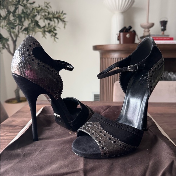 Gucci ‘Karen’ Python Ankle Strap Sandals - Picture 1 of 12